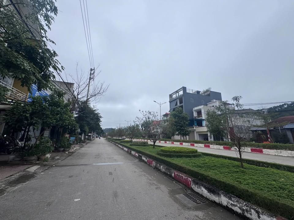 Đất mặt đường Hùng Vương Lạng Sơn 80.7m² - Cơ hội đầu tư lý tưởng!