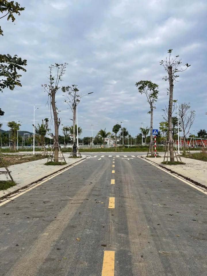 Bán lô đất khu đô thị Ecolake Đồng Hỷ 100m² giá 2 tỷ - Vị trí đắc địa cho tương lai!