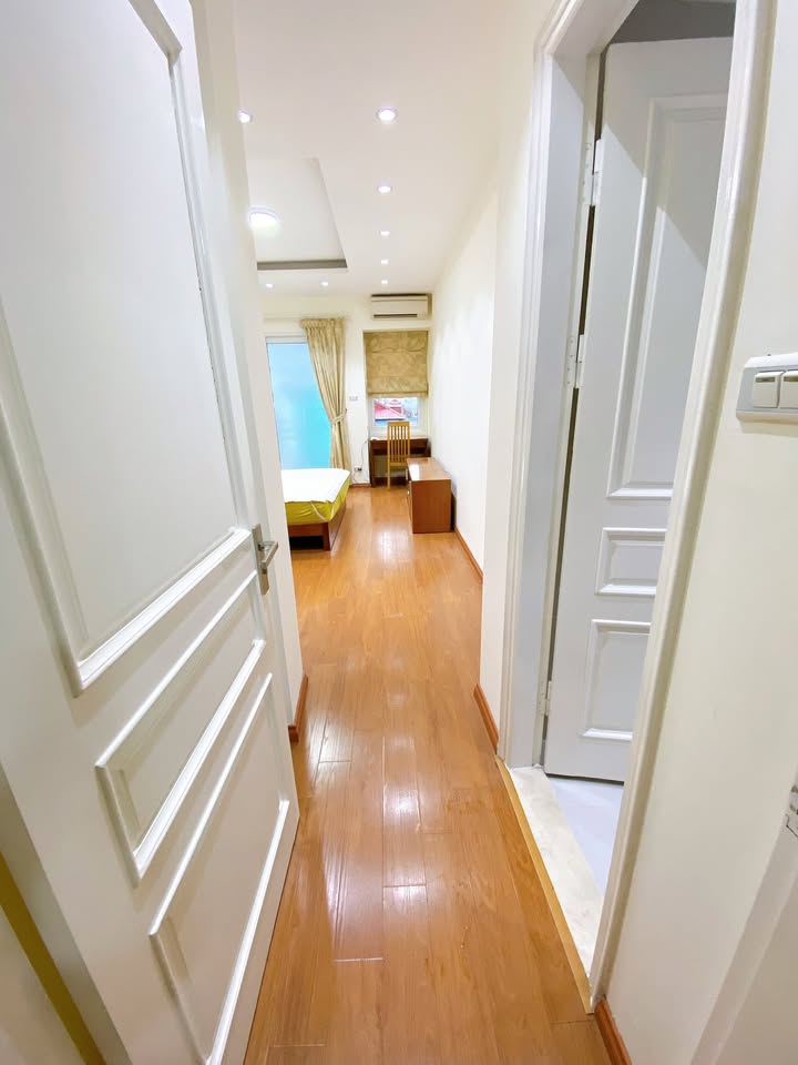 Căn hộ cho thuê Đào Tấn Ba Đình 118m² - Nội thất đầy đủ, thoáng mát!