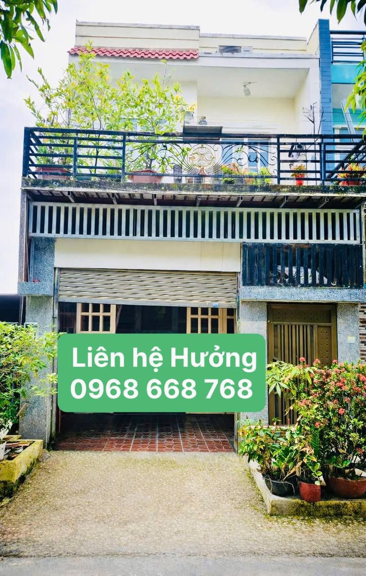 Nhà 2 tầng Bà Điểm 80m² giá 4 tỷ - Sẵn sàng vào ở ngay!