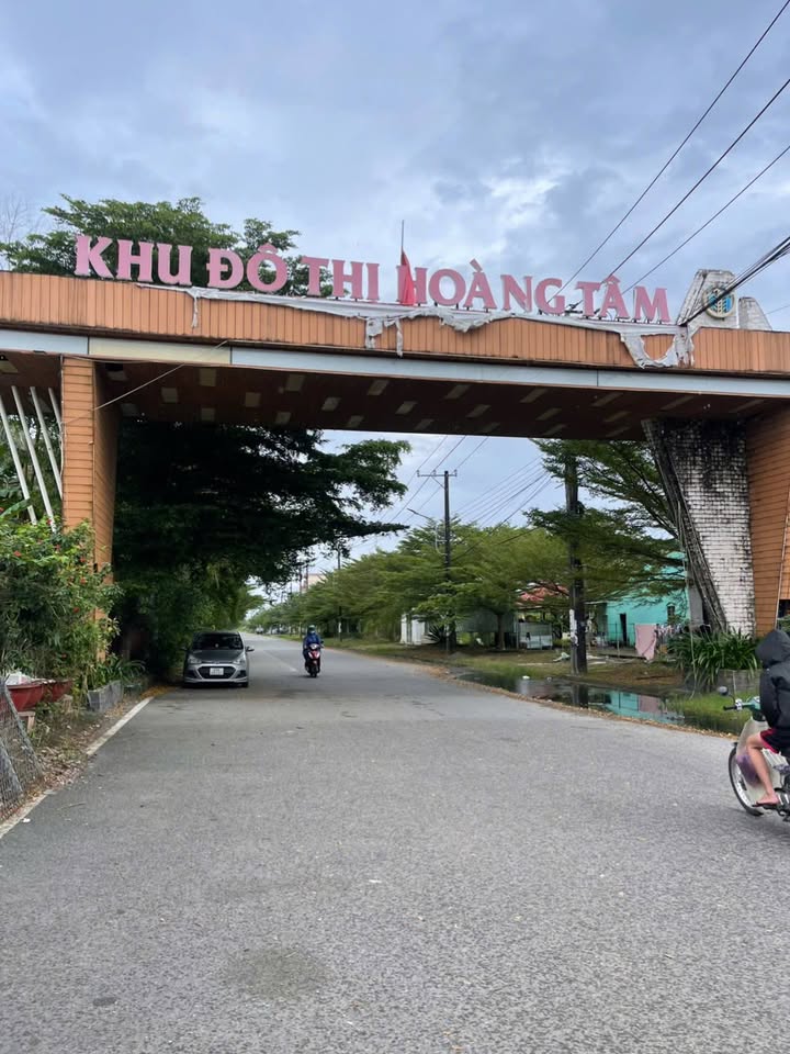 Bán đất nền đường số 10, Khu Hoàng Tâm, Cà Mau 90m² - Giá chỉ 700 triệu!