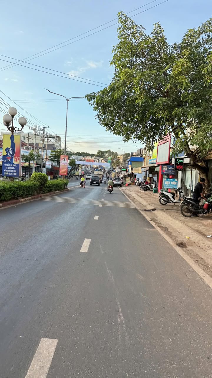 Nhà phố Dĩ An 72m² giá 3 tỷ - Vị trí đắc địa cho kinh doanh