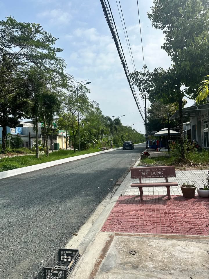 Nhà bán 347 Tạ Uyên, phường 9, Cà Mau 96m² - Sổ hồng chính chủ, giá chỉ 2.1 tỷ!