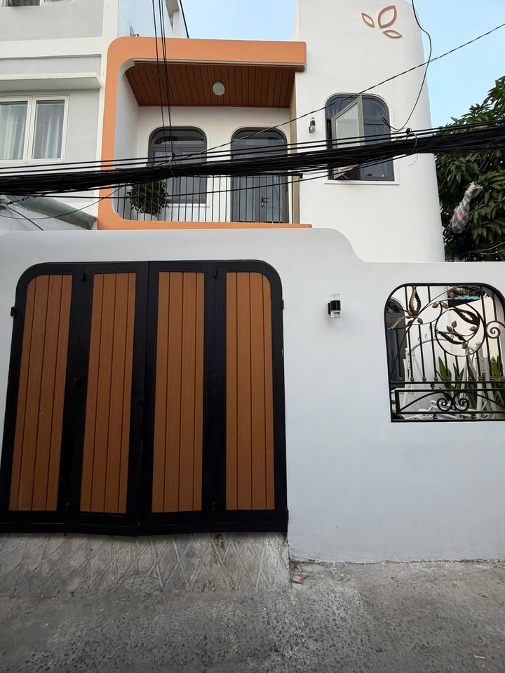 Nhà đẹp Nguyễn Văn Quỳ, Quận 7, 78m² giá 7.2 tỷ - Full nội thất sang trọng!