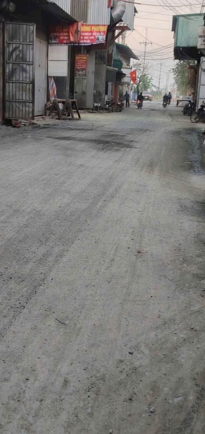 Nhà 3 tầng Phùng Xá, Thạch Thất 50m² - Vị trí kinh doanh đắc địa!