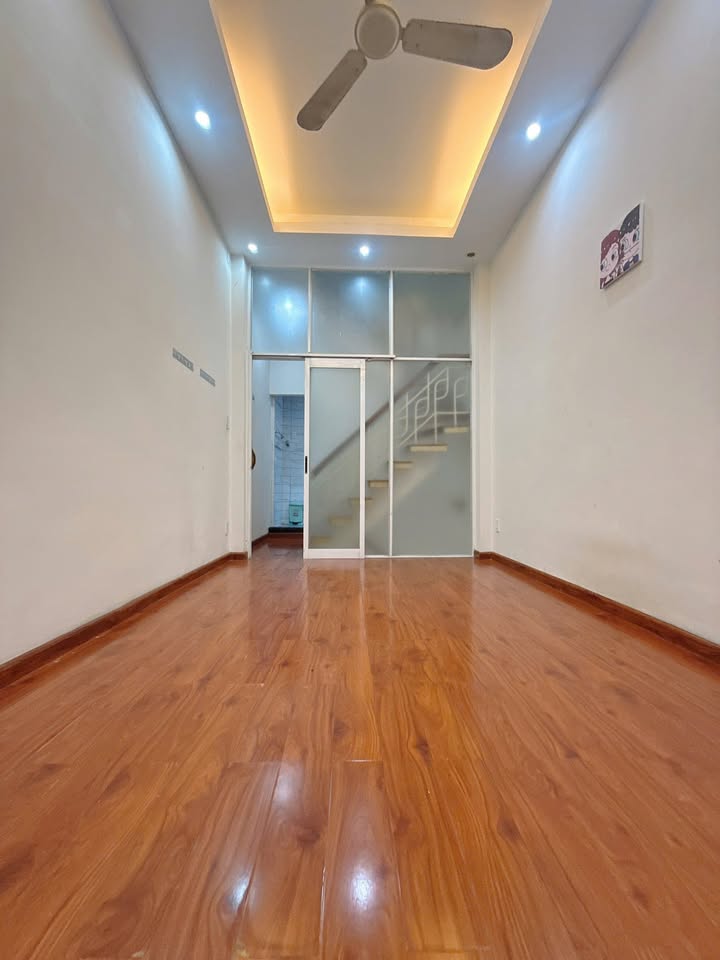 Nhà phố 197/ Cao Đạt, Q5, 24m² giá 5.88 tỷ - Đón Tết ngay trong nhà mới!