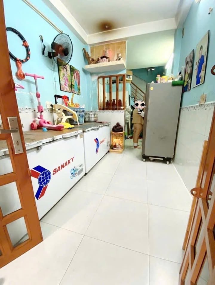 Nhà hẻm 666, đường 3/2, quận 10, 18m² giá 3.6 tỷ - An ninh 24/7, sổ hồng chính chủ!