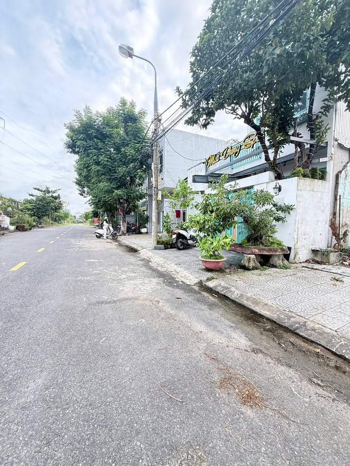 Bán lô FrontHouse mặt tiền Hoài Thanh, Mỹ An, 95m² - Giá chỉ 7 tỷ!