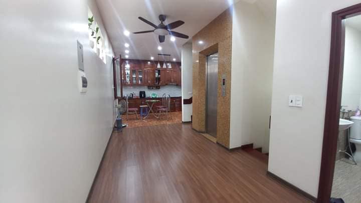 Bán nhà mặt ngõ Ngọc Thụy, Long Biên 73m² giá 9 tỷ - Sẵn sàng vào ở ngay!