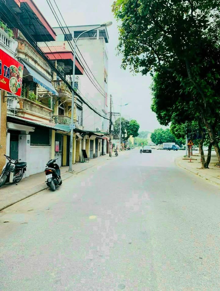 Nhà mặt phố Đức Giang, Long Biên 81,1m² giá 10 tỷ - Phù hợp cho kinh doanh văn phòng!