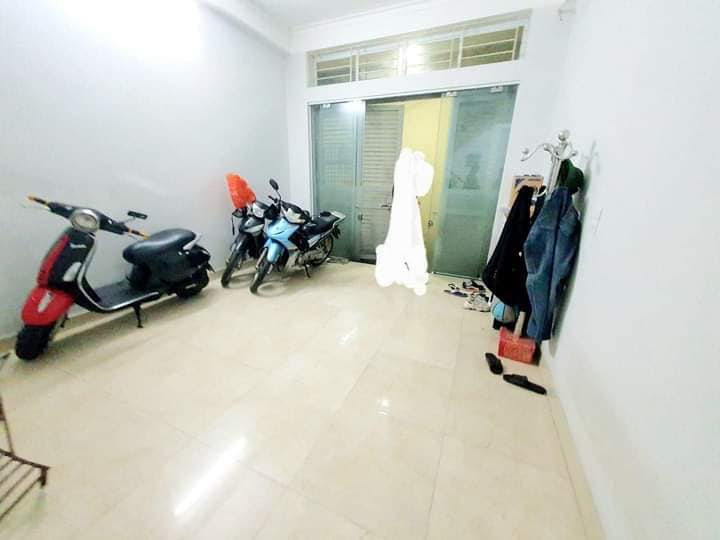 Nhà riêng tại phố Ô Cách, Long Biên 43m² giá 3,1 tỷ - Sẵn sàng vào ở ngay!