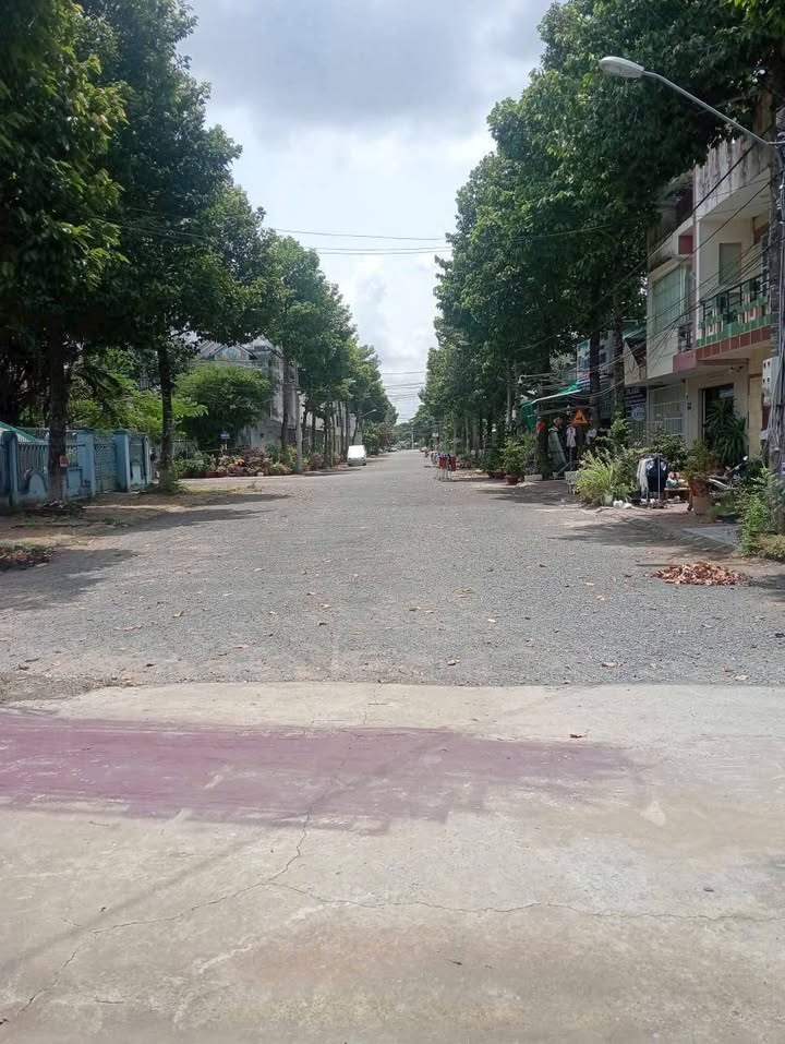 Nhà kho mới bán tại Phước Hậu, Vĩnh Long - 440m² giá 6.38 tỷ - Mặt tiền đường nhựa chính!