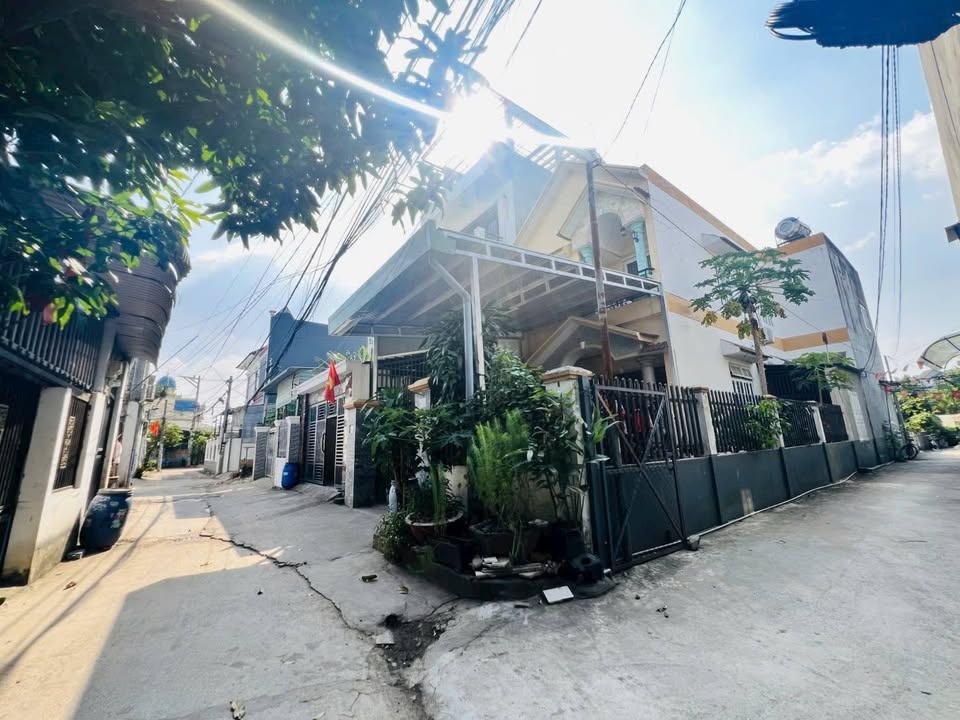 Nhà phố KDC Hoàng Nam, An Bình, Dĩ An 62m² giá 3.2 tỷ - Chính chủ bán gấp!