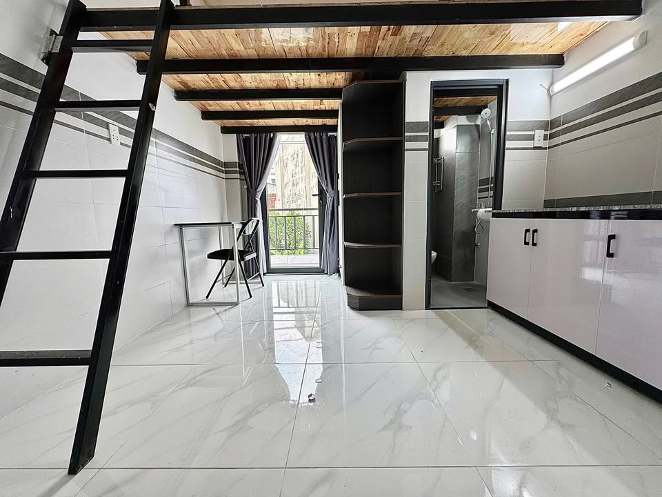 Phòng cho thuê tại Phước Long B, Thủ Đức - Ban công sáng, full nội thất - Giá thỏa thuận