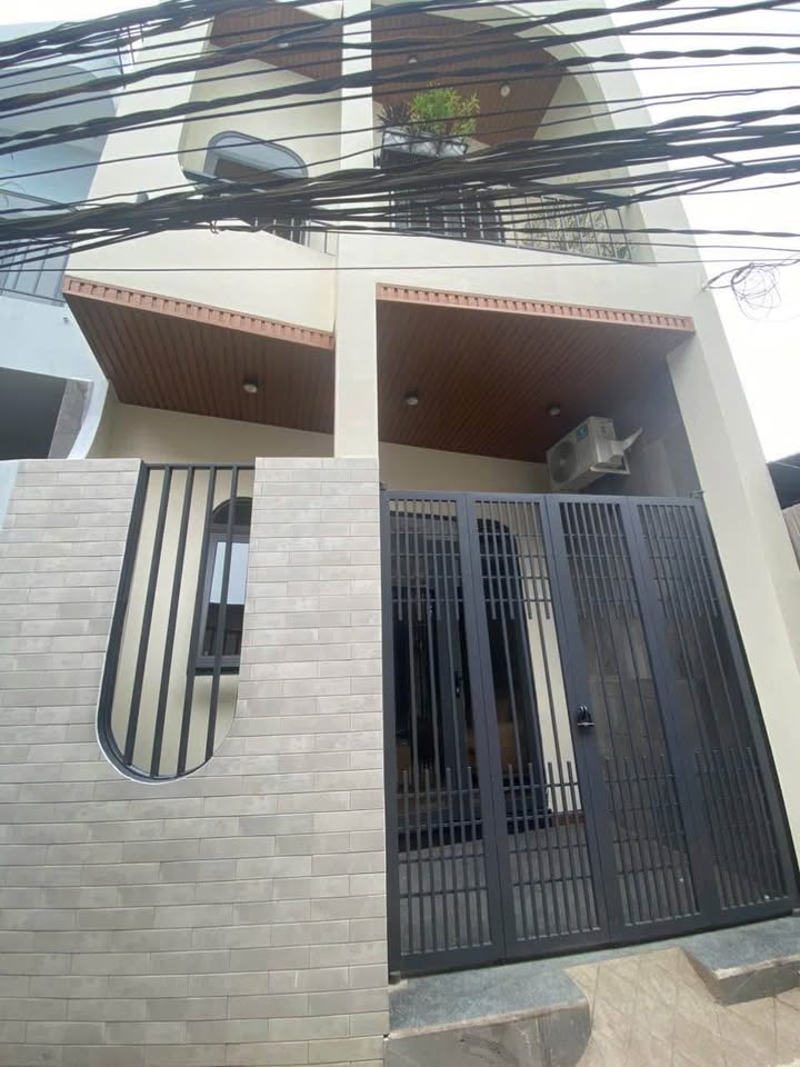 Nhà phố 2 tầng tại Đạo Thạnh, Tiền Giang 48m² giá chỉ 2 tỷ - Nội thất đầy đủ, vào ở ngay!