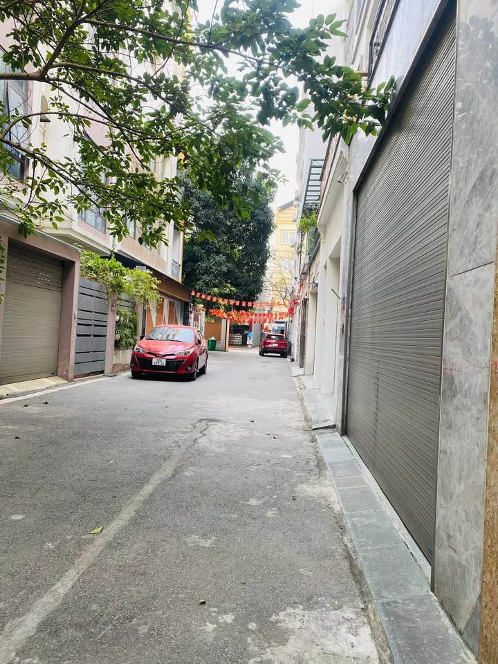 Nhà phố Xuân La Tây Hồ 110m² giá 42.5 tỷ - Kinh doanh đỉnh cao, ô tô đỗ thoải mái!