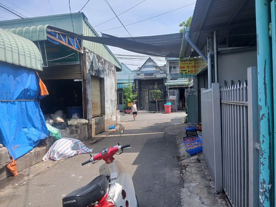 Nhà trong chợ Hàng Bông, Thủ Dầu Một 75m² giá 3.5 tỷ - Đầu tư sinh lời ngay!