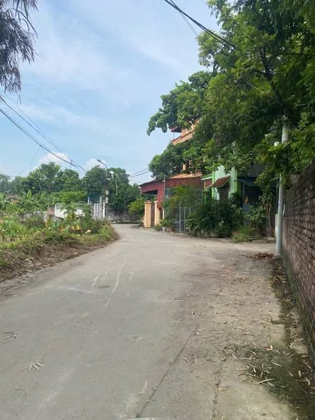 Đất thổ cư Trạm Lộ, Thuận Thành 100m² giá chỉ 2 tỷ - Vị trí đắc địa, đầu tư sinh lời!