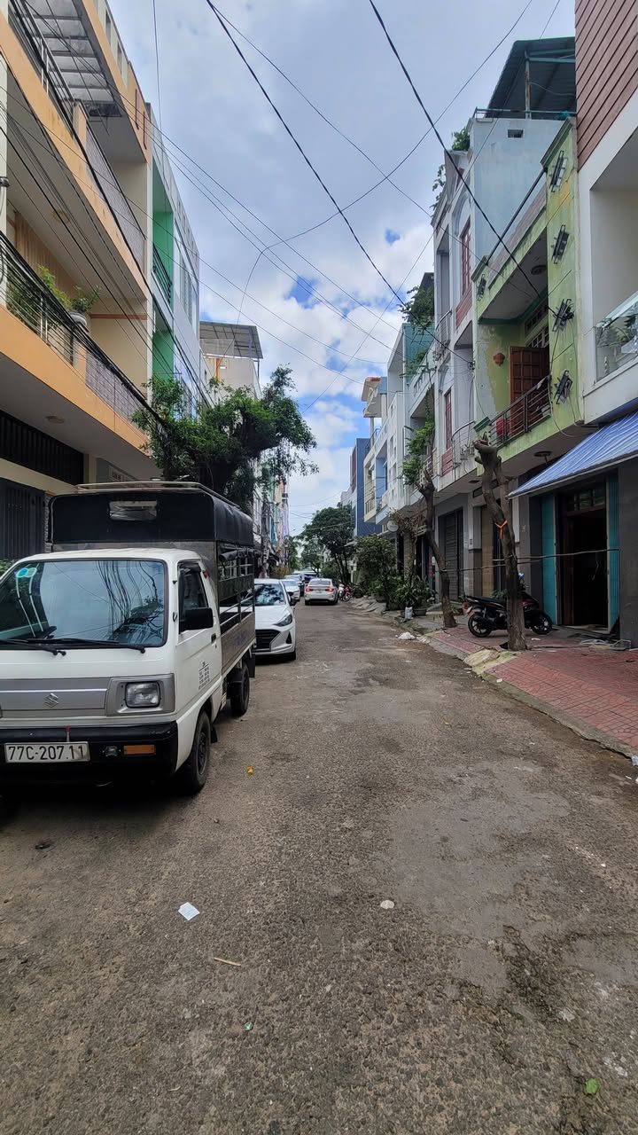 Nhà mặt tiền Hoàng Quốc Việt, phường Thị Nại, 49.2m², giá 2.35 tỷ - Đầu tư sinh lời ngay!