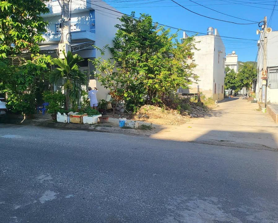 Đất nền góc đường Nguyễn Phi Khanh, Vĩnh Hòa 64m² - Giá chỉ 5.06 tỷ