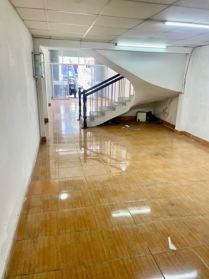 Cho thuê 2 căn liền kề mặt tiền Trần Phú, Bảo Lộc - Phù hợp kinh doanh đa ngành nghề!