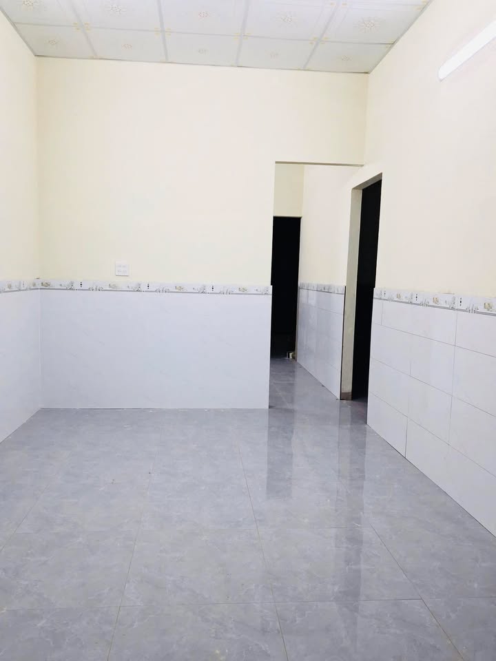 Nhà nguyên căn 2PN tại Hẻm Hoàng Văn Thụ, Bảo Lộc - Giá 4 triệu, mới xây đẹp!