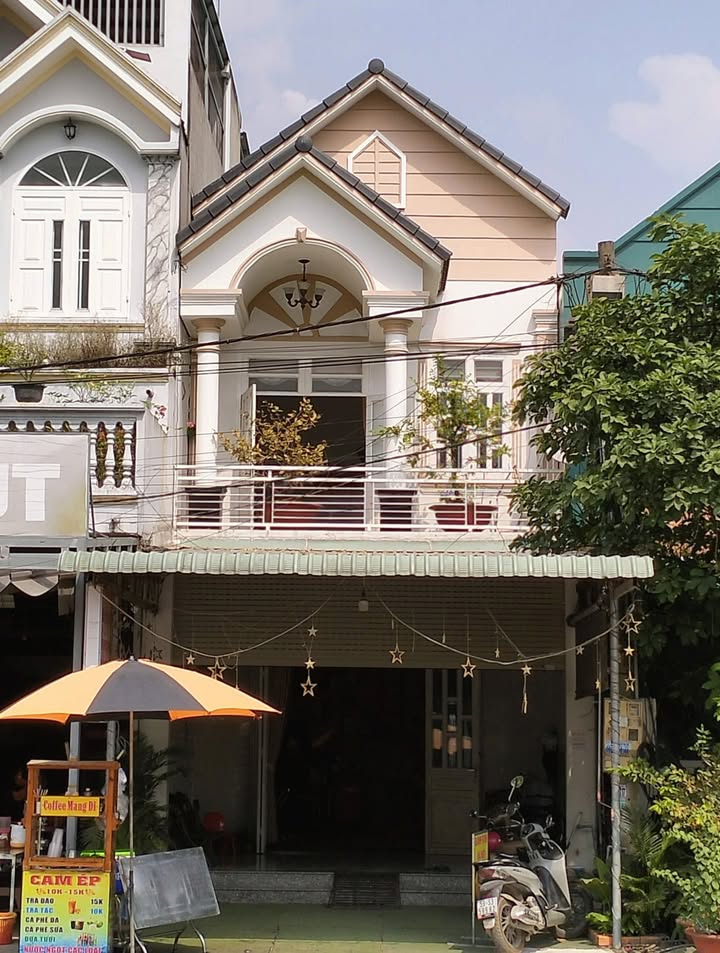 Nhà phố Tân Hiệp 100m² giá 4.8 tỷ - Mặt tiền đẹp, thuận lợi kinh doanh!