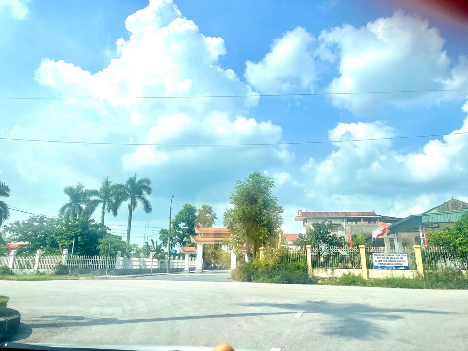 Đất nền Kim Sơn Đông Triều 126m² giá chỉ 1 tỷ - Sẵn sàng xây dựng!