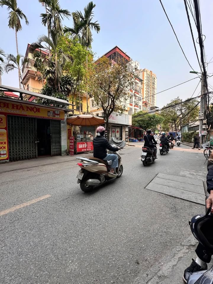 Bán gấp FrontHouse Nguyễn Đổng Chi, 217m², giá 62.5 tỷ - Mặt tiền rộng, kinh doanh sầm uất!