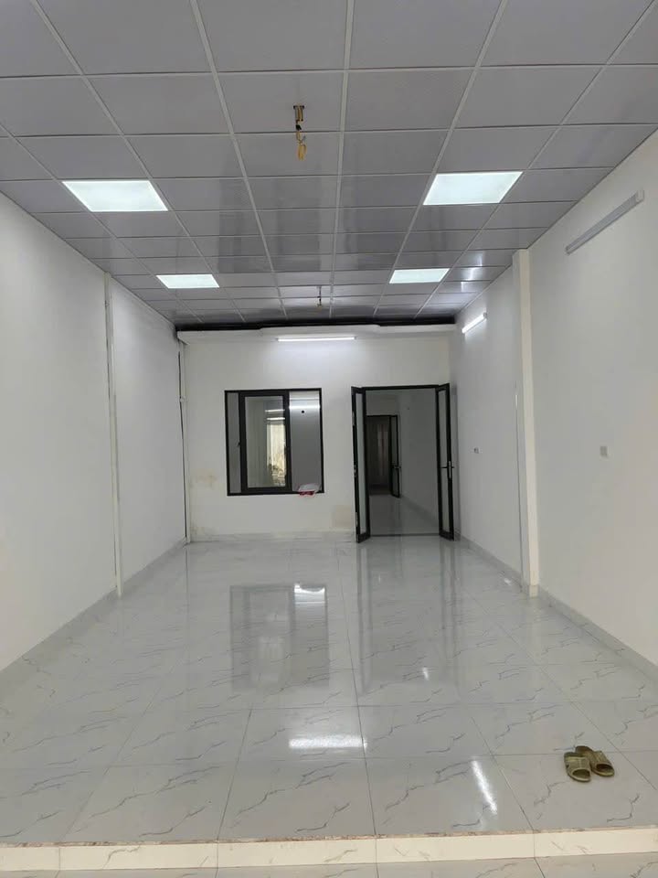 Nhà mặt đường Vũ Chí Thắng, Lê Chân, 96m² chỉ 7.5 triệu - Kinh doanh thuận lợi!