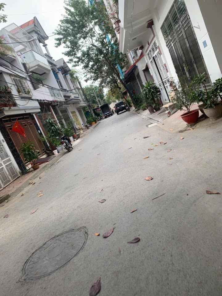 Đất phân lô Đồng Tâm, Vĩnh Yên 81m² giá 2 tỷ - Đường thông thoáng, vị trí đẹp!