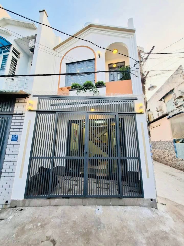 Nhà đẹp Hà Huy Giáp, Thạnh Xuân, 58m² giá 4.25 tỷ - Sổ hồng riêng, chính chủ!