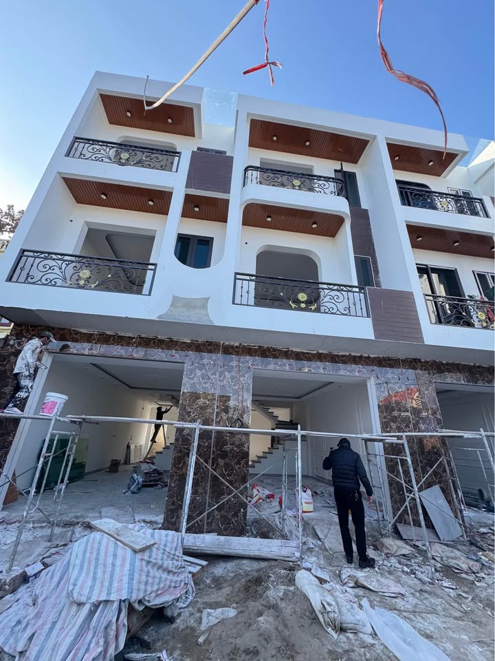 Nhà 3 tầng Hồng Thái An Dương 71m² giá 2.7 tỷ - Chính chủ, ô tô đỗ cửa!