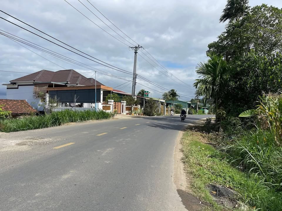 Lô đất thổ cư Khuê Ngọc Điền, Krông Bông 200m² giá 2 tỷ - Nhanh tay sở hữu!