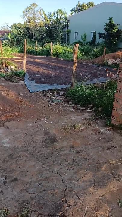 Đất mặt đường chính thôn 3 Ia Hlốp 200m² giá 1.5 tỷ - Khu buôn bán sầm uất!