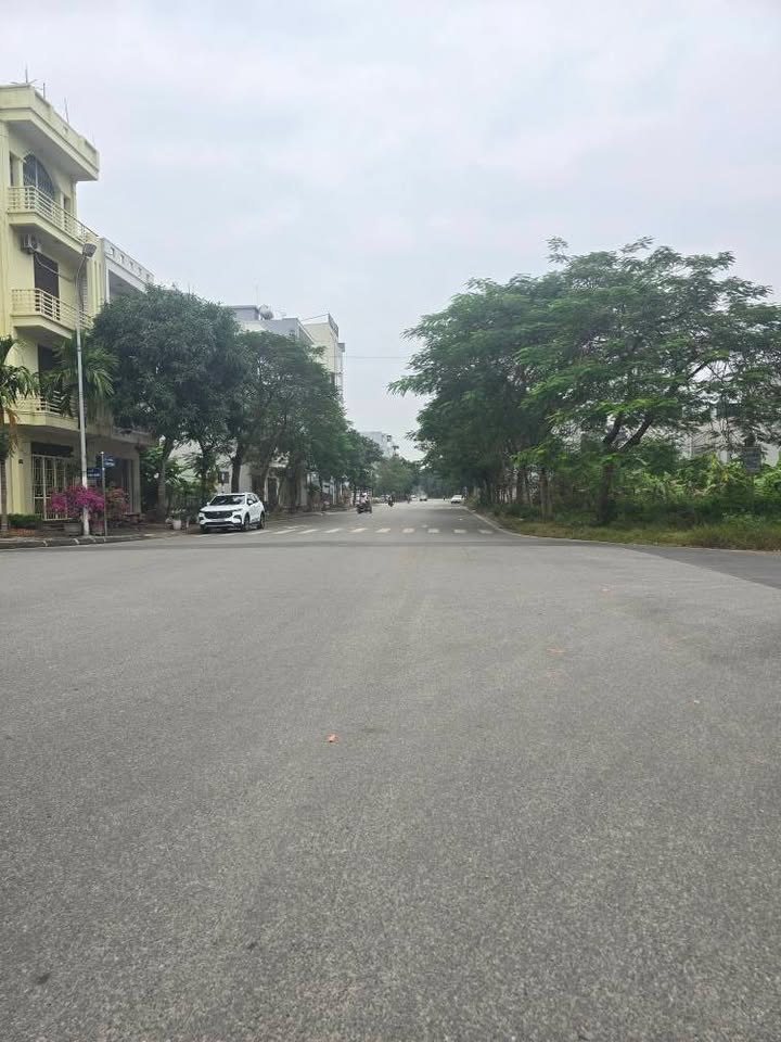 Lô đất KĐT Vạn Lộc Hải Dương 79,65m² giá 6 tỷ - Vị trí đẹp, kinh doanh thuận lợi!