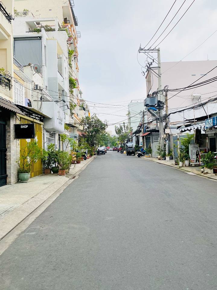 Bán gấp FrontHouse mặt tiền Lâm Văn Bền, Quận 7, 68m² chỉ 11.29 tỷ - Vị trí đắc địa cho kinh doanh!