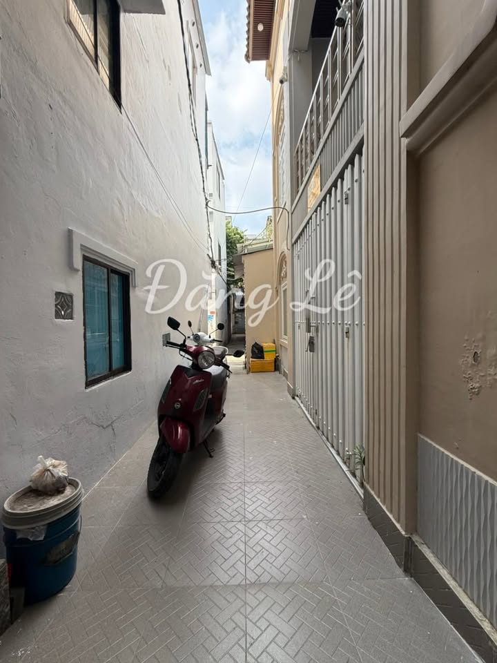 Nhà 4 Tầng Đường Lý Phục Man Quận 7, Diện Tích 42m² Giá 2.268 Tỷ - Sẵn Sàng Vào Ở!