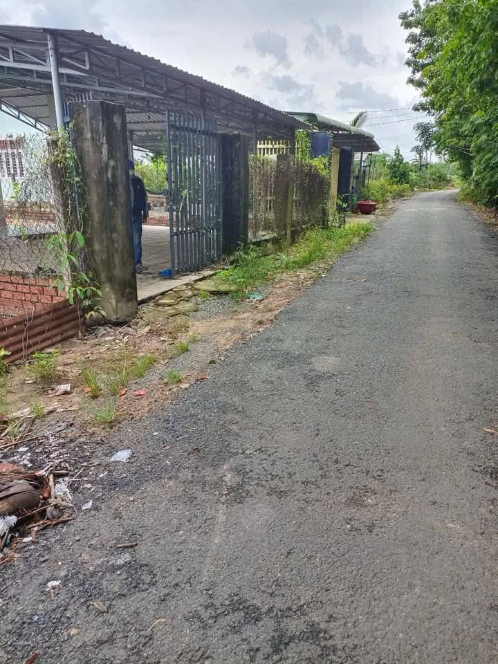 Nhà mặt tiền đường Trà Vong Tân Biên 247m² giá 700 triệu - Thương lượng ngay!