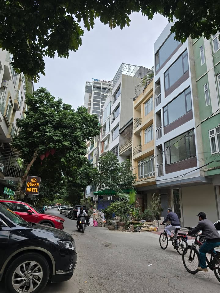 Nhà mặt phố Mộ Lao 50m² giá thỏa thuận - Kinh doanh sầm uất ngay trung tâm!