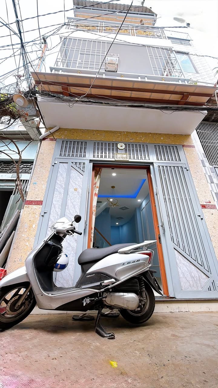 Bán nhà mới 100% Quận 4 - Diện tích 27m² - Giá chỉ 4.1 tỷ VND