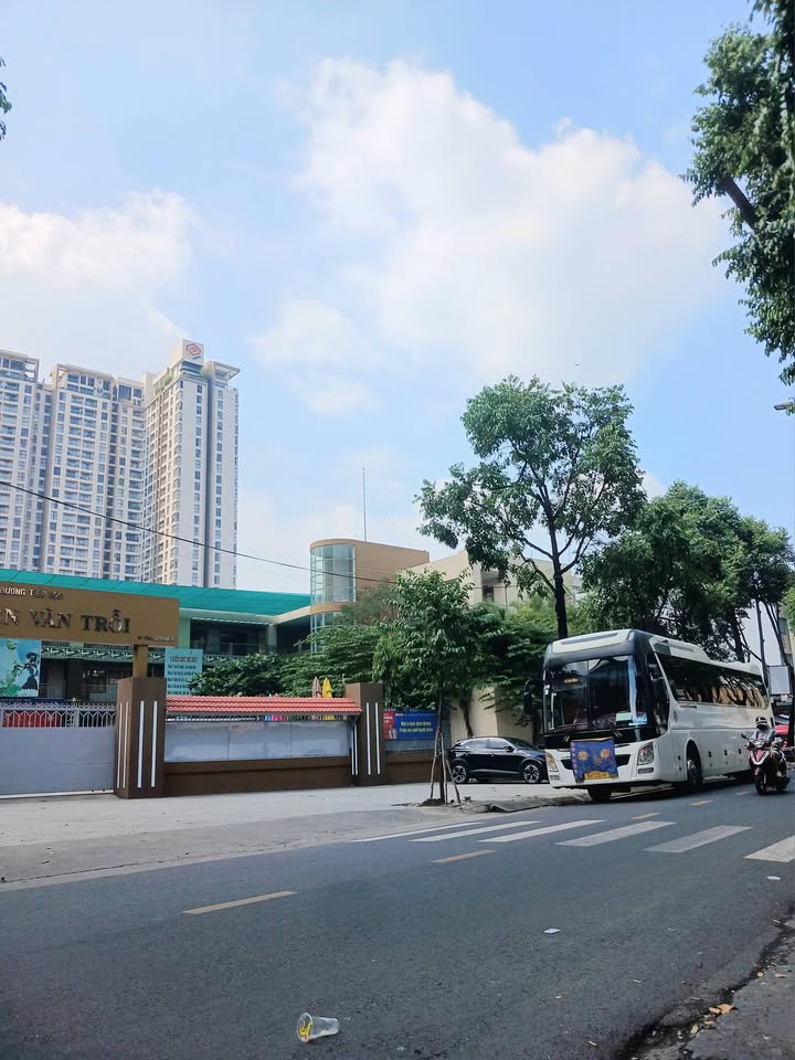 FrontHouse Vĩnh Khánh Q.4, 20m² giá 4.3 tỷ - Kinh doanh sinh lời ngay!