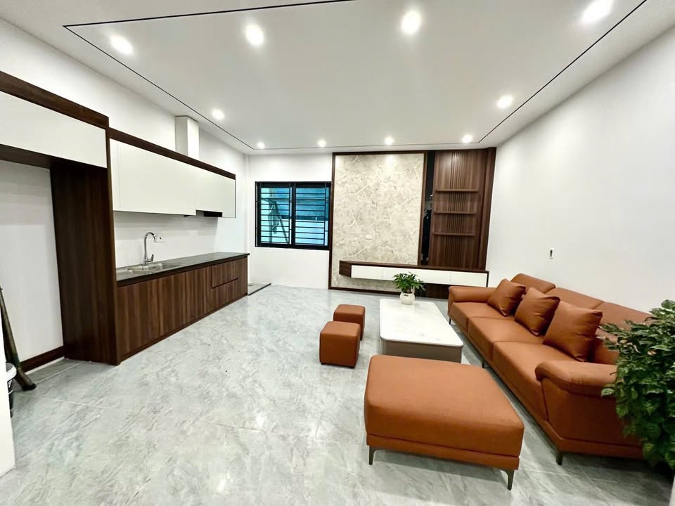 Nhà 3 tầng ngõ 51 Nguyễn Viết Xuân 50m² giá 4.38 tỷ - Full nội thất sang trọng!