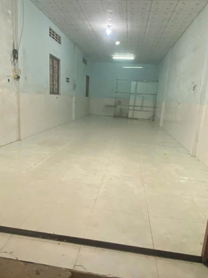 Cho thuê nhà mặt tiền Thạch Ngọc Biên Trà Vinh giá 4 triệu - Phù hợp kinh doanh và làm kho!