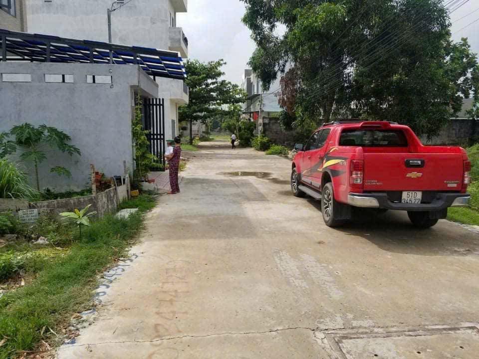 Dãy trọ 5 phòng đường Võ Văn Hát, Quận 9 giá 6.5 tỷ - Đầu tư sinh lời hấp dẫn!