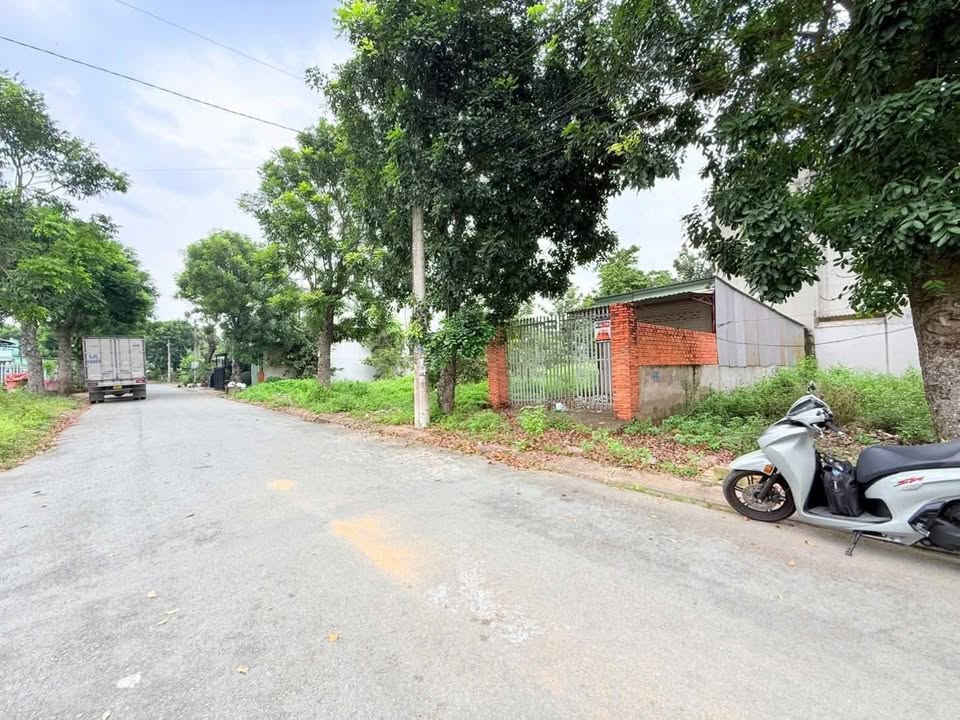 Đất nền 88m² KDC Hoàng Long, Bến Lức, Long An - Giá chỉ 1.65 tỷ!