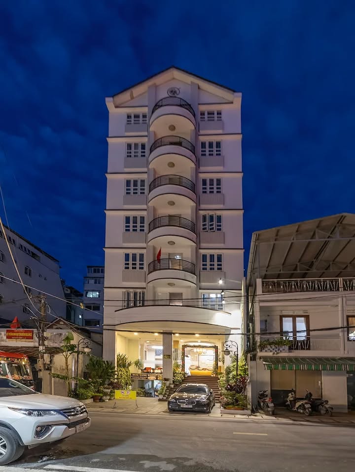 Khách sạn 3 sao 60 phòng tại Đà Lạt - Giá chỉ 180 tỷ - Đầu tư sinh lời ngay!