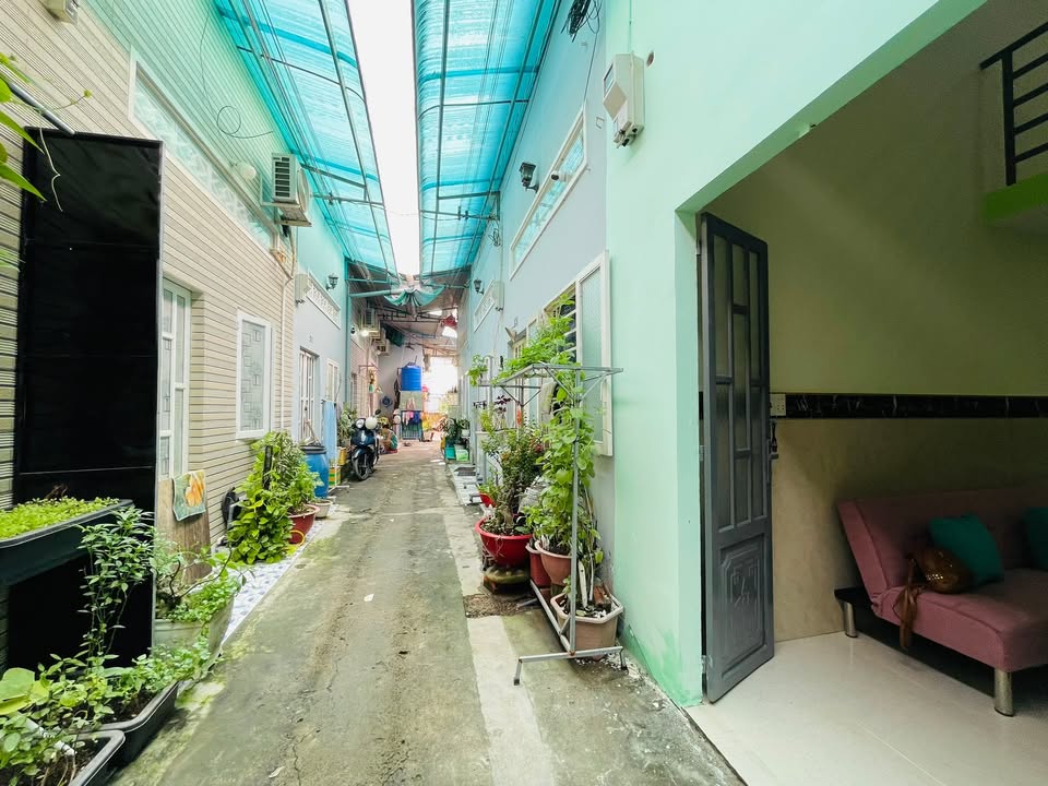 Nhà đẹp Ấp 3, Bến Lức 20m² giá 420 triệu - Sẵn sàng vào ở ngay!