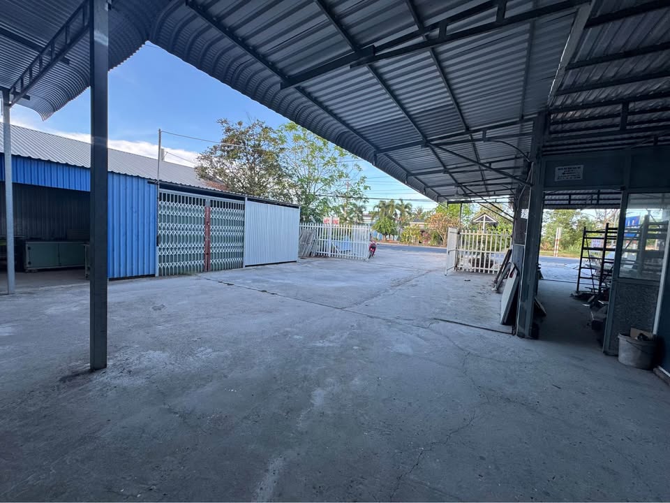 Nhà mặt tiền Quốc Lộ 53, Vinh Kim, Cầu Ngang, 1155m² - Giá tốt 4.3 tỷ!