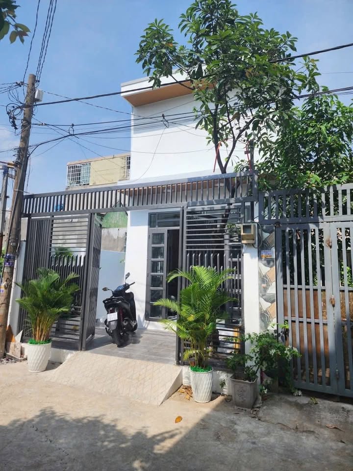 Nhà phố Thạnh Xuân 22, Quận 12, 60m² giá 4.3 tỷ - Đường xe hơi, tiện nghi đầy đủ!